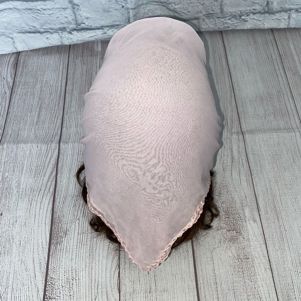 Vintage 1960’s Sheer head scarf with scallop embroidery edging light pink - Picture 3 of 9